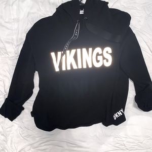🚨3/$15🚨 Vikings crop style sweatshirt